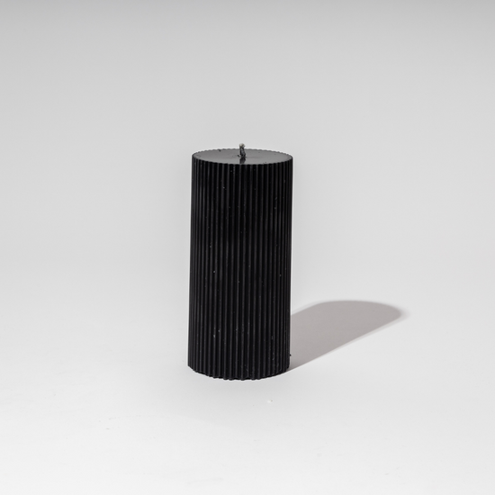 Ribbed Column Candle - Black 15x7cm