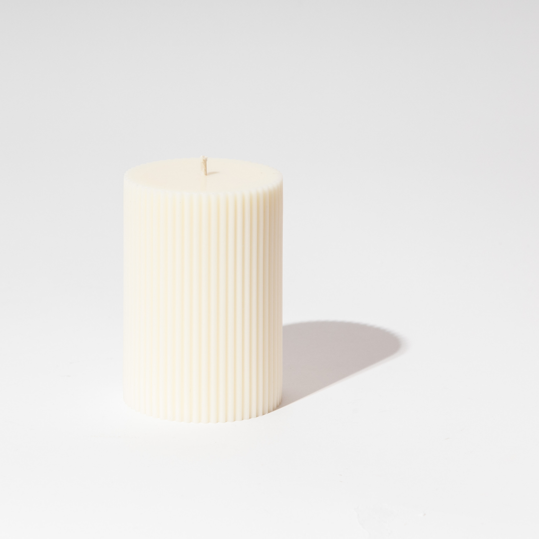 Ribbed Colomn Candle - Natural 10x7cm
